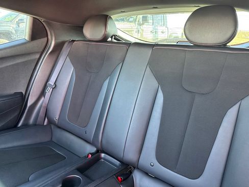 Used 2019 Hyundai Veloster 2.0 Premium FWD image 24