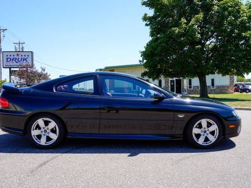 Used 2004 Pontiac GTO RWD image 2