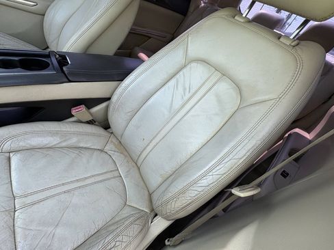 Used 2013 Lincoln MKZ FWD image 18