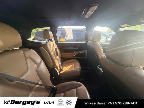 Used 2022 Kia Telluride SX FWD image 11