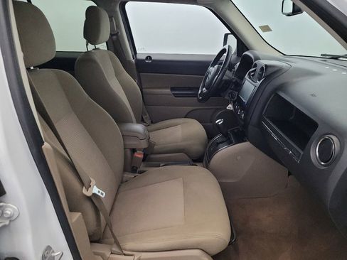 Used 2017 Jeep Patriot Latitude FWD image 21