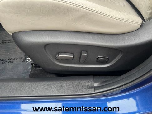 Used 2022 Nissan Rogue Sport SL AWD/4WD image 15