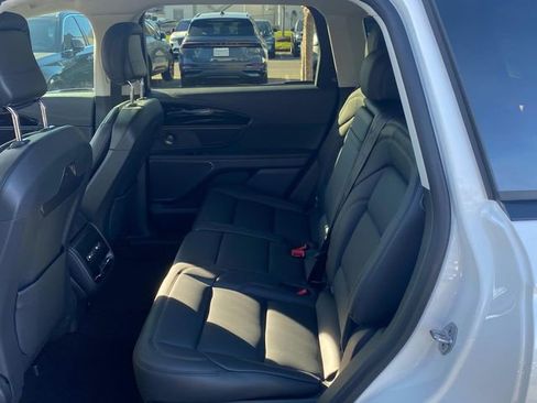 Used 2026 Lincoln Nautilus Premier w/ Equipment Group 102A image 7