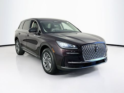 Used 2023 Lincoln Corsair FWD image 3
