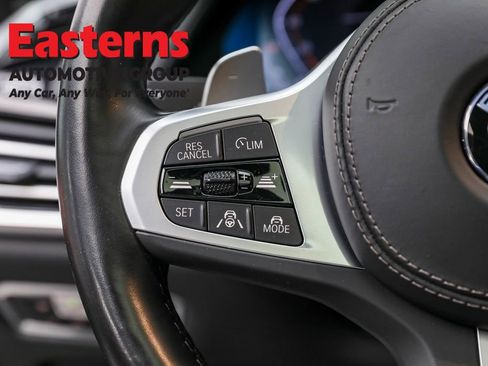 Used 2022 BMW X6 xDrive40i w/ M Sport Package image 15