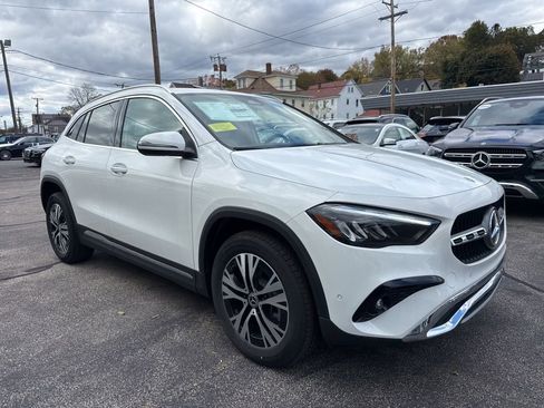 New 2026 Mercedes-Benz GLA 250 4MATIC image 1