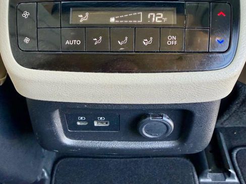 Used 2023 INFINITI QX60 Luxe w/ Performance Audio Package FWD image 36