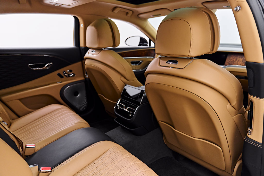 Used 2022 Bentley Flying Spur V8 AWD/4WD image 40