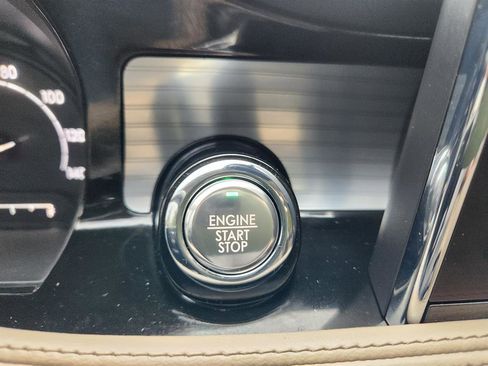 Used 2022 Lincoln Corsair AWD w/ Premium Package image 35