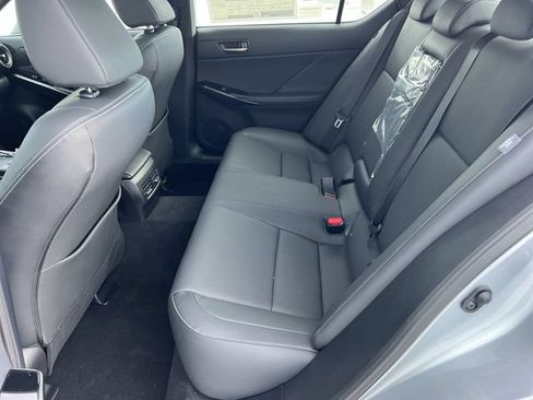 Used 2023 Lexus IS 300 w/ Comfort Package RWD image 21