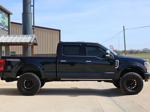 Used 2021 Ford F350 Platinum w/ Tremor Off-Road Package image 2