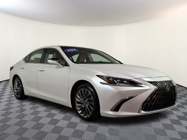 Used 2024 Lexus ES 350 Ultra Luxury w/ Accessory Package (Z2) FWD image 1