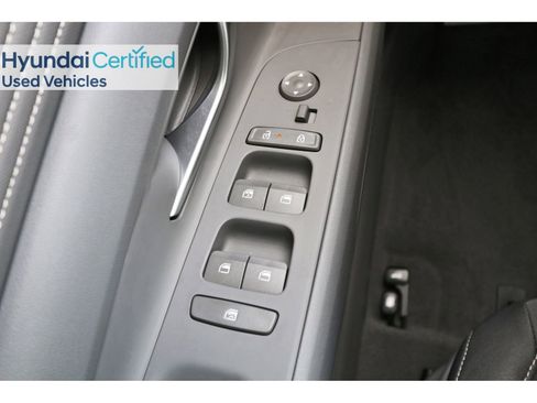 Certified 2025 Hyundai Elantra Sport image 23