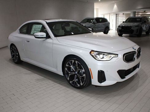 New 2026 BMW 230i Coupe image 8
