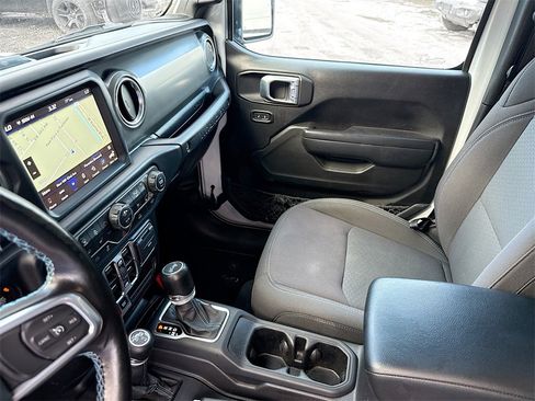 Used 2022 Jeep Wrangler Unlimited Rubicon 4xe w/ Cold Weather Group image 26