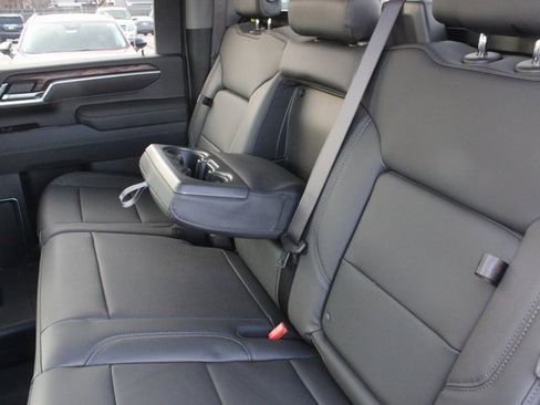 New 2026 GMC Sierra 2500 SLT w/ SLT Premium Package image 23