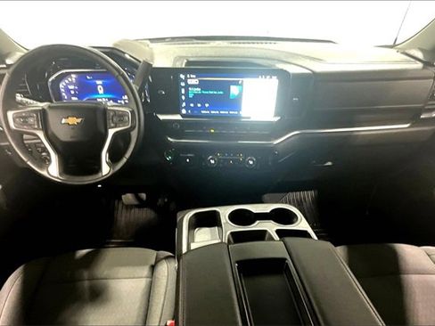 Used 2025 Chevrolet Silverado 1500 LT image 8