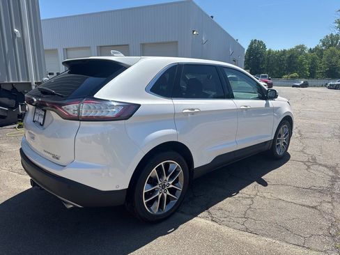 Used 2016 Ford Edge Titanium w/ Equipment Group 302A AWD/4WD image 5