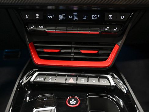 Used 2023 Audi RS e-tron GT image 36