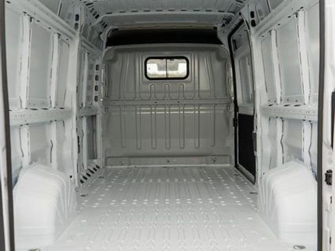 New 2026 RAM ProMaster 2500 w/ Convenience Group image 9