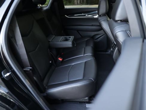 Used 2021 Cadillac XT5 Premium Luxury AWD/4WD image 31