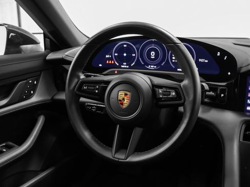 Used 2023 Porsche Taycan image 31