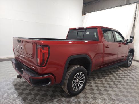 Used 2022 GMC Sierra 1500 AT4 w/ AT4 Preferred Package AWD/4WD image 3