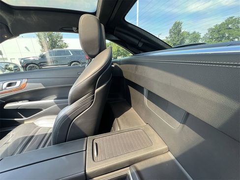 Used 2013 Mercedes-Benz SL 63 AMG image 12