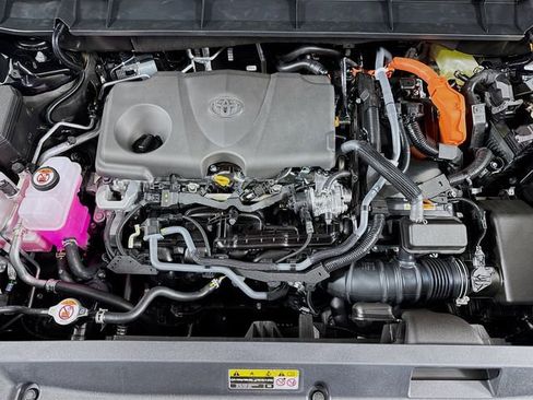 New 2026 Toyota Highlander Platinum image 32