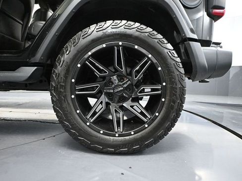 Used 2020 Jeep Wrangler Unlimited Sahara w/ Dual Top Group image 16