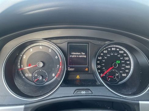 Used 2021 Volkswagen Atlas SE w/ Panoramic Sunroof Package image 16