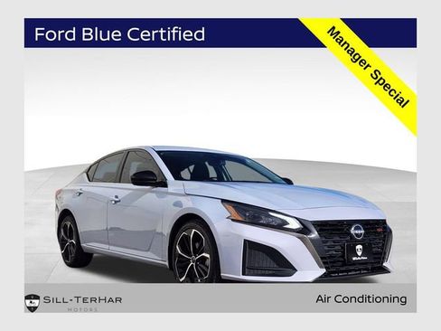 Used 2023 Nissan Altima 2.5 SR image 1