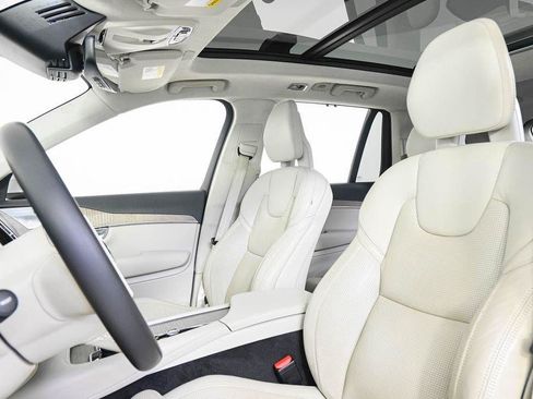 Used 2021 Volvo XC90 T6 Inscription w/ Lounge Package AWD/4WD image 7