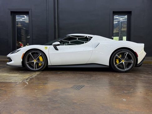 Used 2023 Ferrari 296 GTB image 5