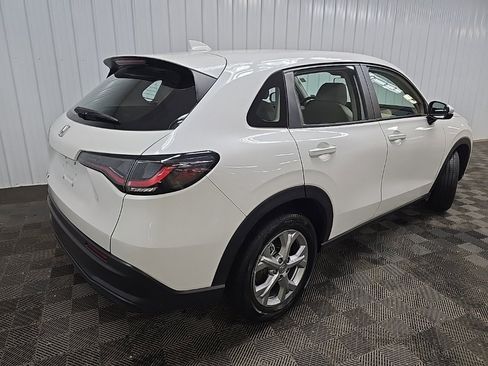Certified 2025 Honda HR-V LX image 10