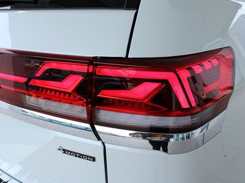 New 2025 Volkswagen Atlas SEL image 71