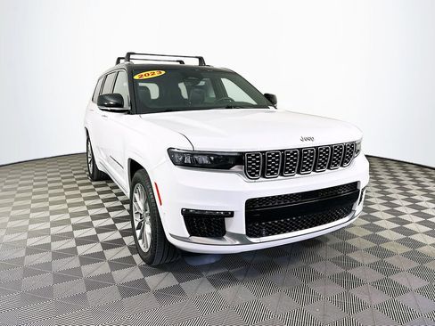 Certified 2023 Jeep Grand Cherokee L Summit w/ Luxury Tech Group V image 2