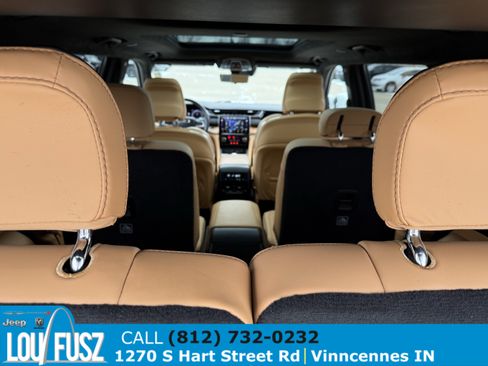 Used 2024 Jeep Grand Cherokee L Summit image 11