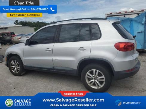 Used 2015 Volkswagen Tiguan S image 3