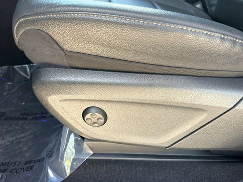 Used 2024 Mercedes-Benz GLE 450 4MATIC image 15