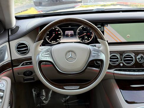 Used 2017 Mercedes-Benz S 550 4MATIC Sedan image 47