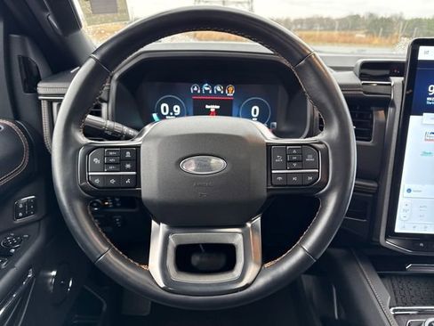Used 2024 Ford Expedition Max Platinum image 22