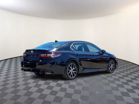 Used 2024 Toyota Camry SE w/ Cold Weather Package AWD/4WD image 6