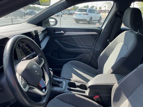 Used 2025 Volkswagen Jetta Sport FWD image 11