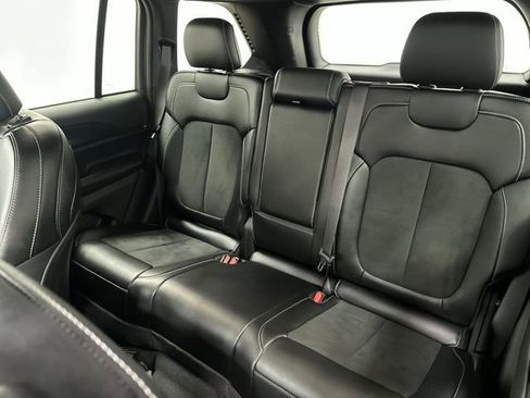 Used 2024 Jeep Grand Cherokee Altitude image 24