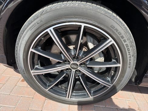 Used 2021 Audi Q7 3.0T Prestige w/ Prestige Package image 12