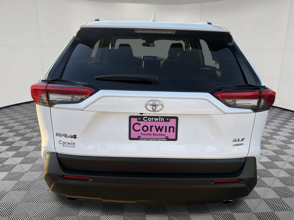 Used 2025 Toyota RAV4 XLE AWD/4WD image 7
