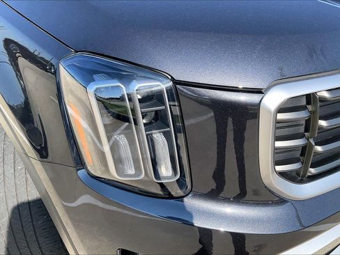 Used 2025 Kia Telluride S FWD image 25