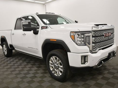 Used 2022 GMC Sierra 2500 Denali w/ Denali Ultimate Package image 10