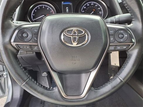 Used 2023 Toyota Camry SE image 15